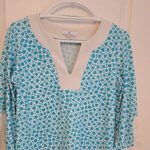 Jude Connally Blue and White Graphic Blouse 3/4 Sleeve Dress. Like New. Stretchy